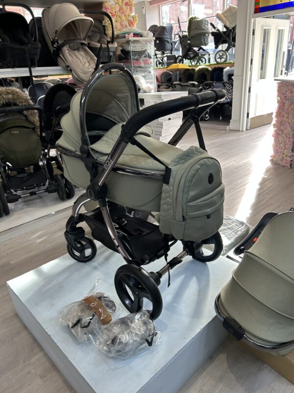 Egg 2 pram bundle in seagrass