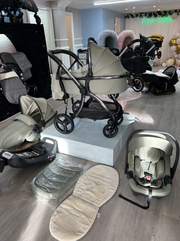 Egg 2 pram bundle in seagrass